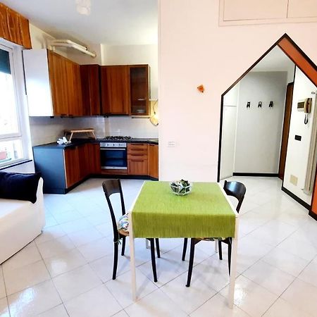 Eclettico Apartment Rho Bagian luar foto